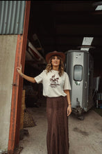Load image into Gallery viewer, AHL Apparel Forward Collection Stone nude organic cotton T-shirt
